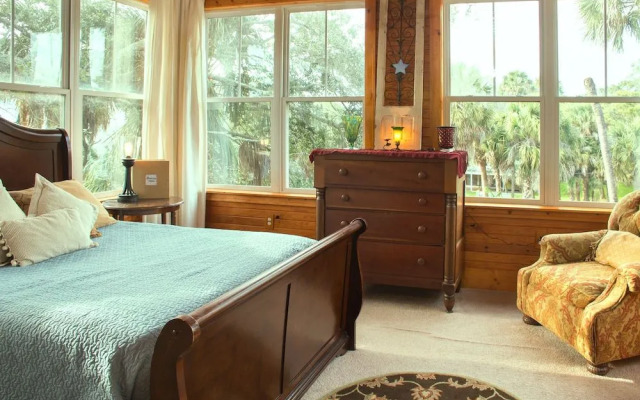 Beachside Boutique Inn – Folly Beach Rooms & Private Cottages
