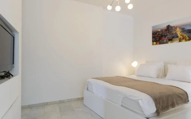 Frishman 3 Bedrooms Apartment