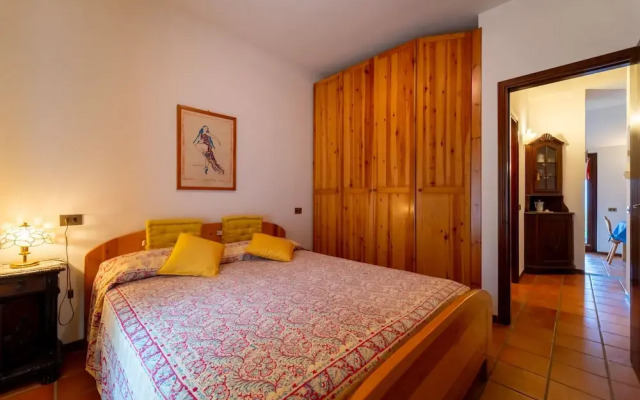 Crimson Apartment by Wonderful Italy