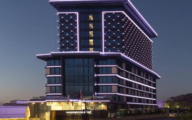 Мини-Отель Golden Tulip Istanbul Bayrampasa вид на фасад