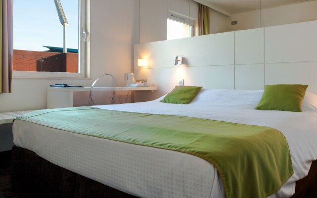 Hotel Expo (ex. Best Western Hotel Expo) Брюссель комната для гостей