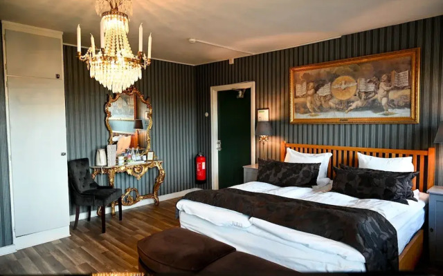 Palace Hotell
