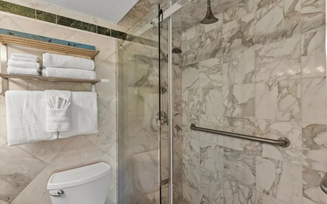 Pacific Shores A314 2 Bedroom Condo