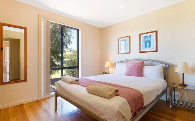 Snug Cove Villas