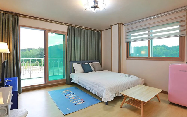 Sokcho Dal Beach Pension