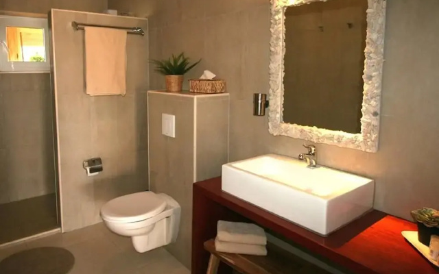 Air-conditioned Mama Sha Apartment Near Jan Thiel