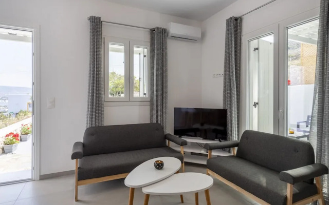 Cycladic Sunlight 2bedroom House
