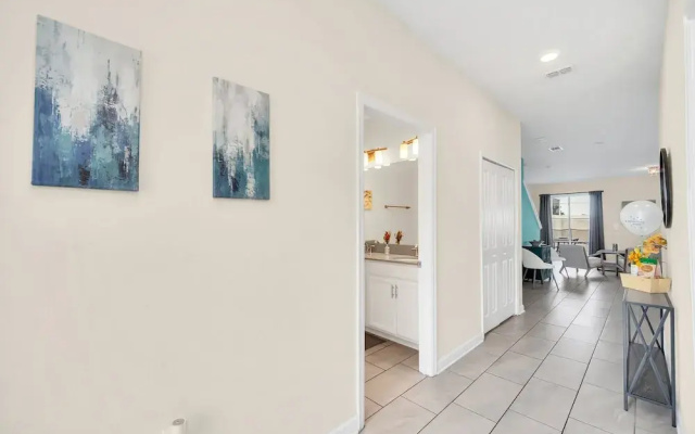 780pb Luxury 5Bd Home