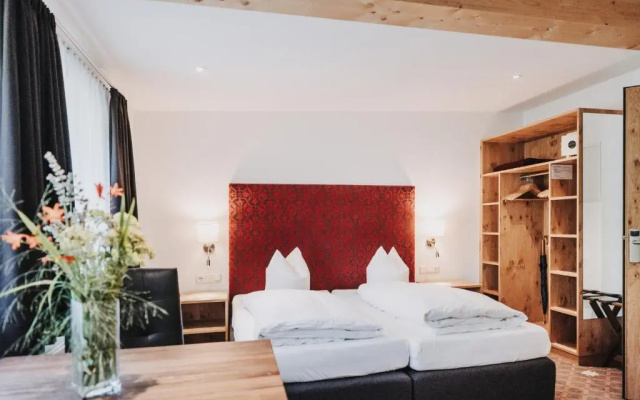 Hotel Adler