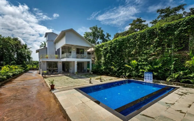 SaffronStays Magnolia - 3BHK Moira Goa Villa with Pool & Games Room