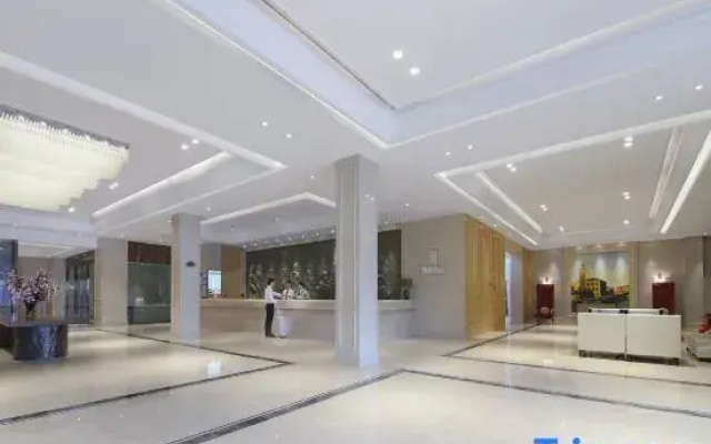 Vienna International Hotel (Wenzhou South Railway Station)