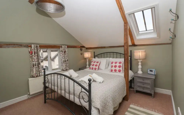 1 The Old Coach House