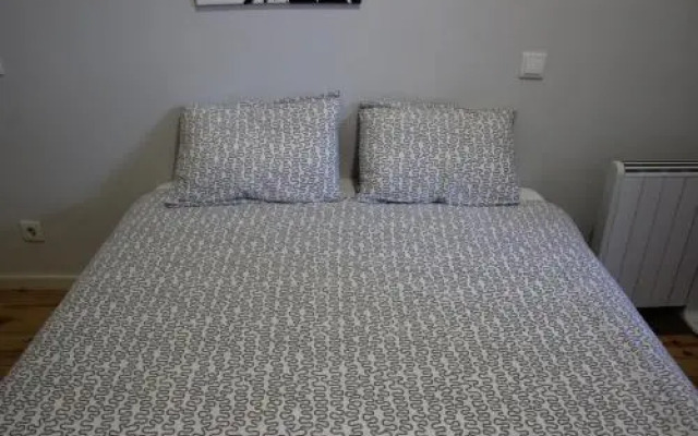 Practical and Comfortable Apartment with Garden