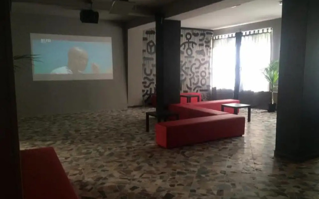 Stupido Hotel