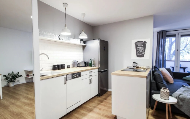 Powisle Riverside Apartment