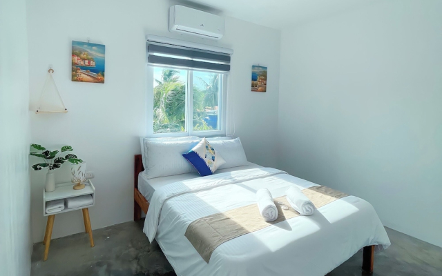 Sunset Paradise Moaboal