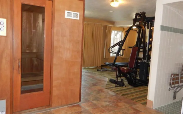Comfort Inn & Suites Visalia