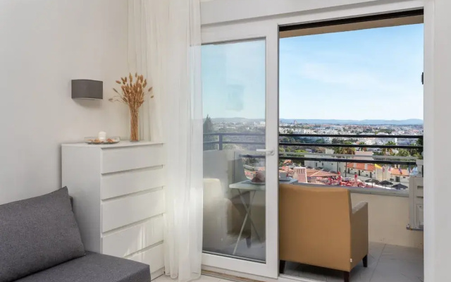 BnB Homes Jardim Cozy Apartment With 2 Pools