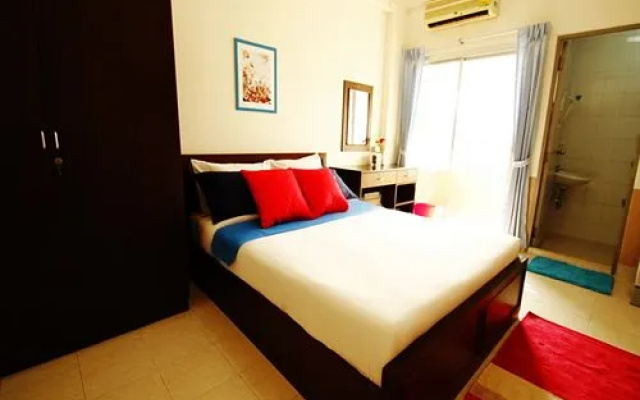 Golden Apartment