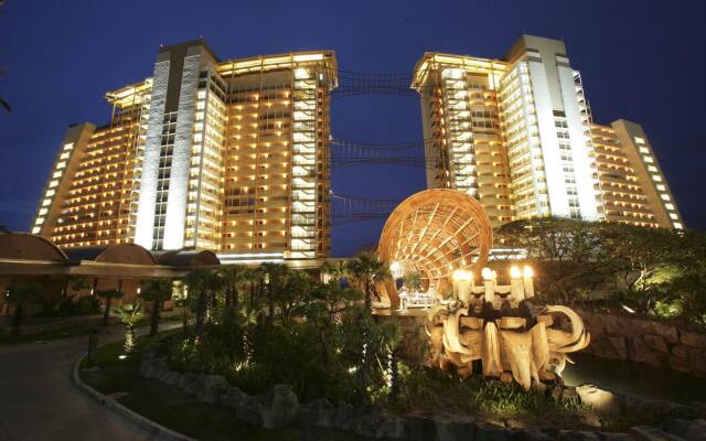 Отель Centara Grand Mirage Beach Resort Pattaya вид на фасад