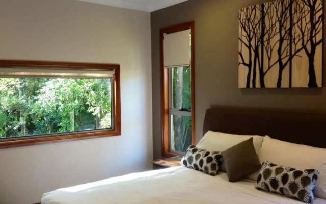 Mistinthegumtrees Eco Luxury Cabins