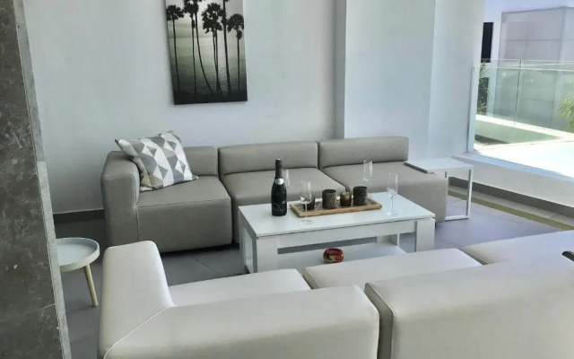 The View Luxury Vacation Apartment 2