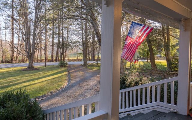 Taylor House Inn In Banner Elk United States Of America From 114