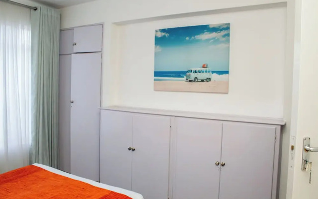 Apartment Sleeps 4, 2 Baths, Free Parking