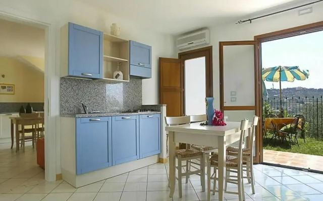 5-guest Apartment in Imperian Olive Grove