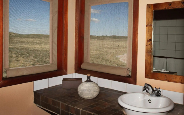 Xaus Lodge