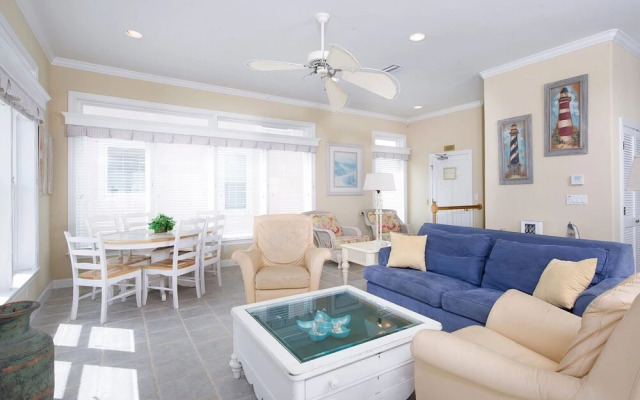 USA 2 - 5 Br Home