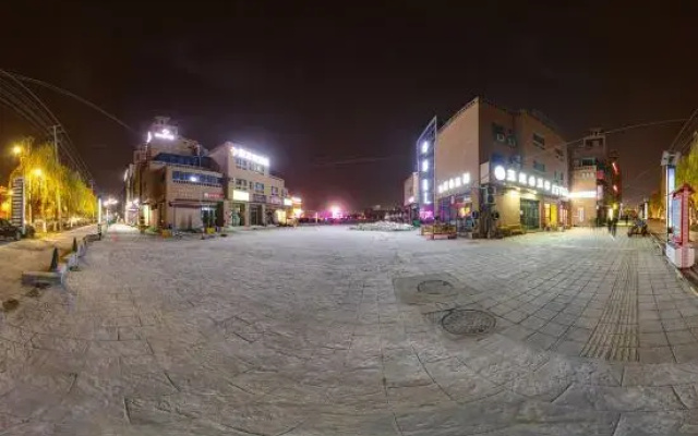 Yuezhitu Hotel (Kashgar Ancient City Scenic Area)