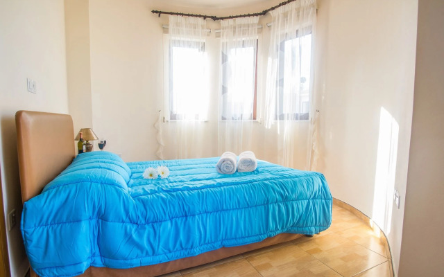 Ismini Lagoon Villa
