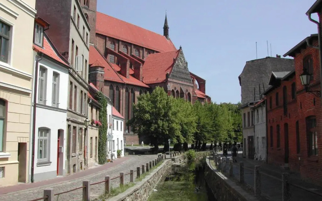 Fiete mit Terrasse & Parkplatz - ABC169