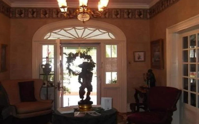 Inn Upon Moon River Plantation