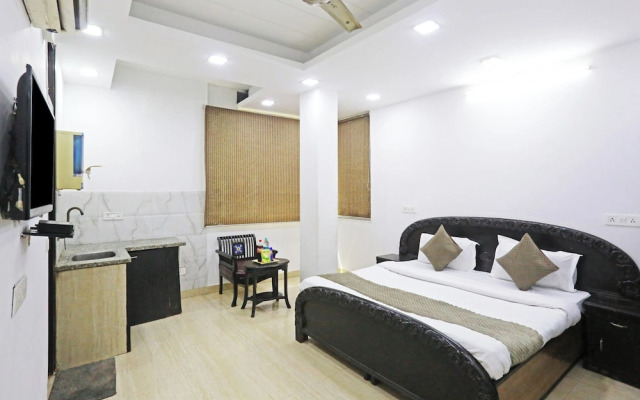 Mauryan Elite Hotel Lajpat Nager
