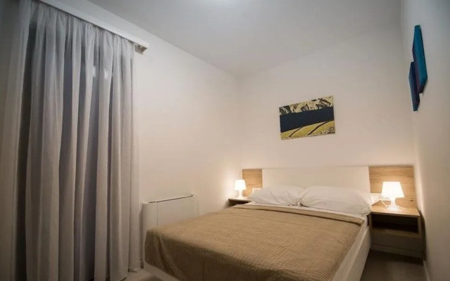 Luxury Apartments  Madomi