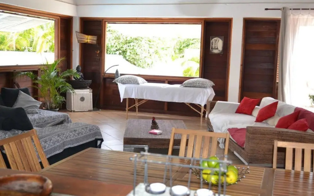 Zen Lounge Villa Gwadinina