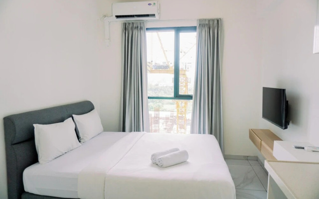 Warm And Simply Studio Room Sky House Alam Sutera Apartment