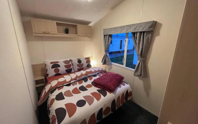 3 Bed Caravan, 8 Berth, Pet Friendly, Parking