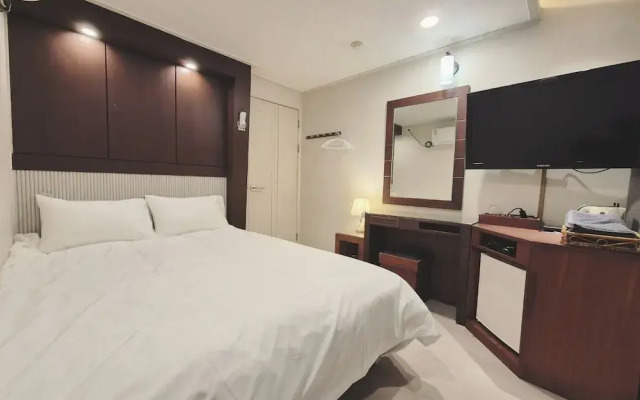 AnOn hostel