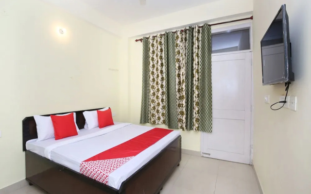 OYO 13805 Home Naphey Singh 1Bhk