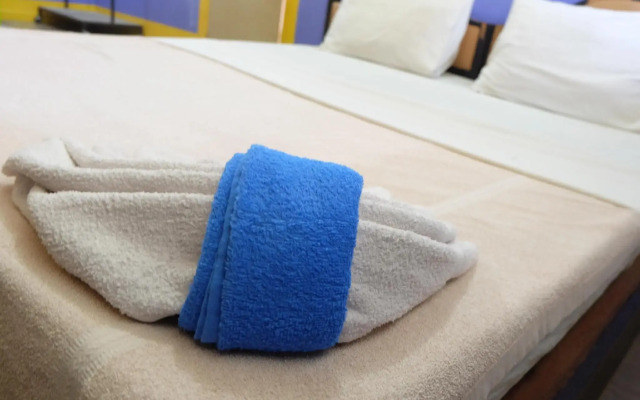B&B House & Hostel