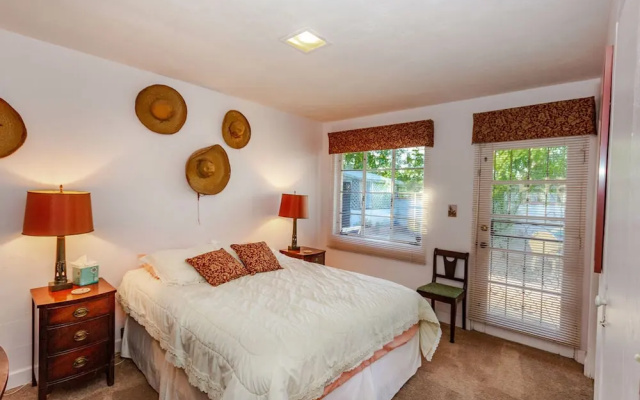 Readers Holmes 2BR by Casago