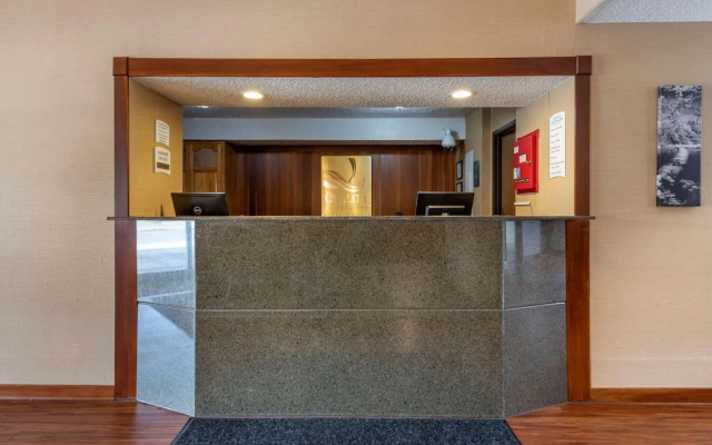 Allegheny Inn & Suites