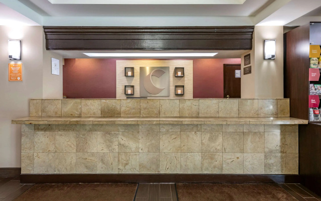 Comfort Suites Baymeadows Near Butler Blvd