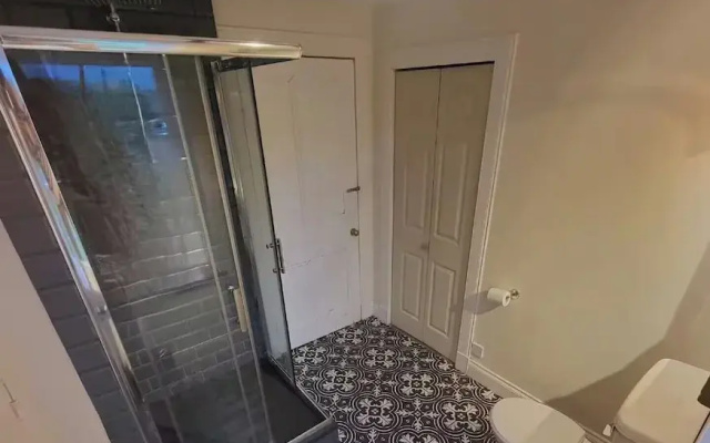 3 Bed House - Mountain Views, Firepit, Bbq