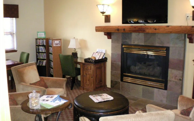 The Blackbird Lodge