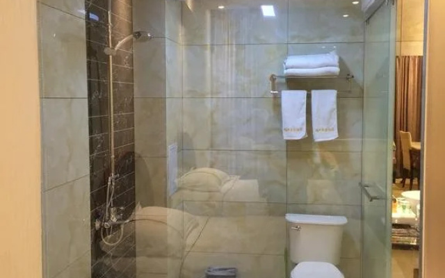 Bai Nian Sheng Shi Hotel