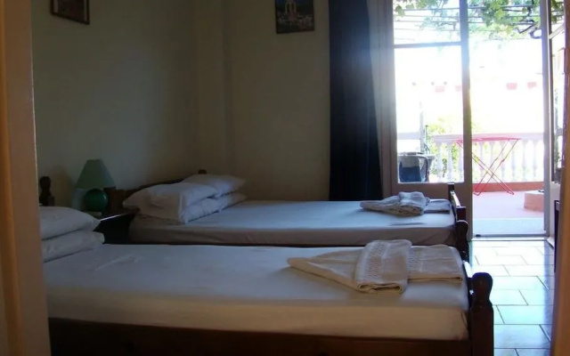 Dionisis Apartments